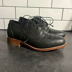 Elf black leather shoes NEW